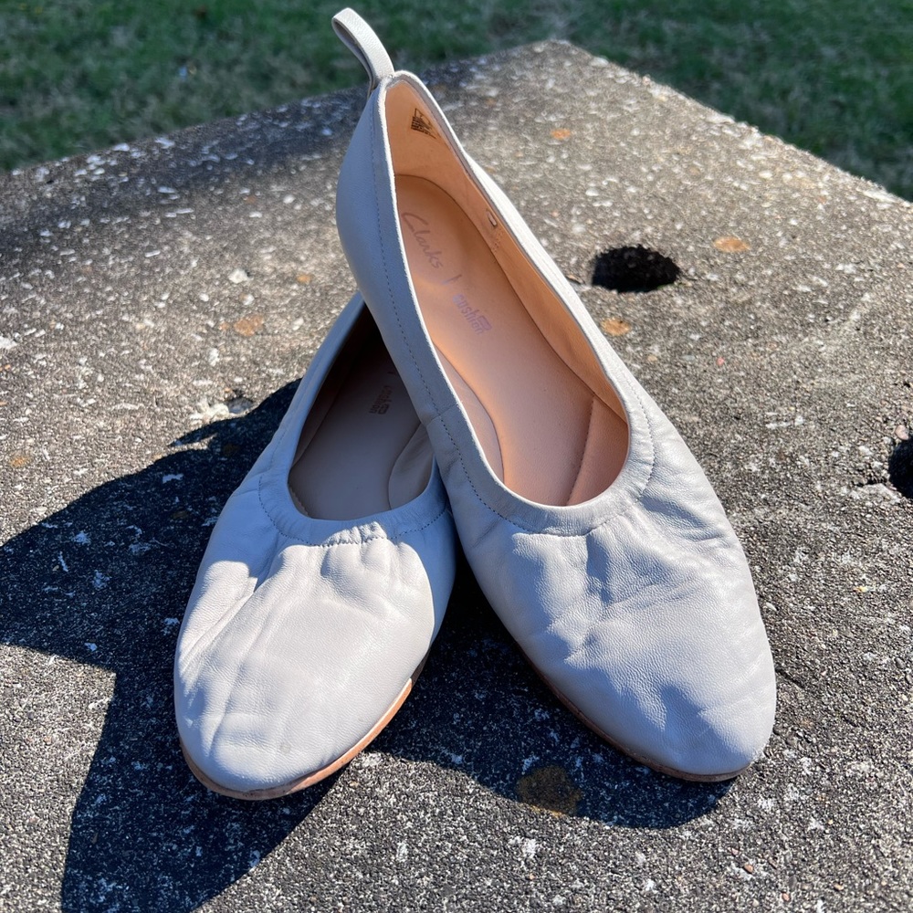 Clarks Plus Cushion Flats